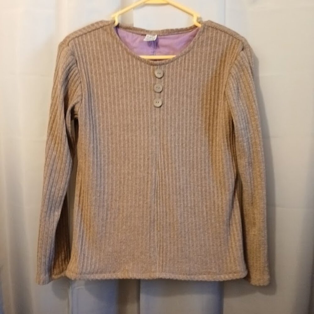 New Ribbed Knit Sweater Top XS Neutral Brown Scoop neck Long sleeve Wood buttons